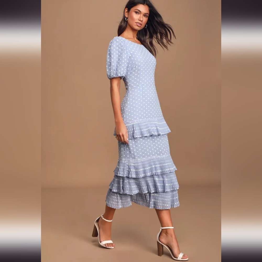 Lulu’s Fleur 'Em In Blue Tiered Midi Dress M